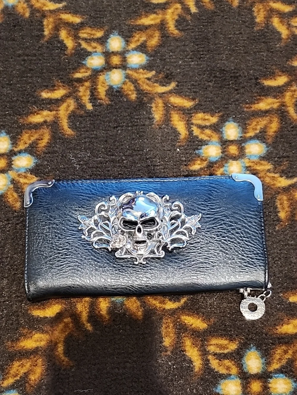 Black Skull Embellished Leather Zip Wallet - Women Accessories